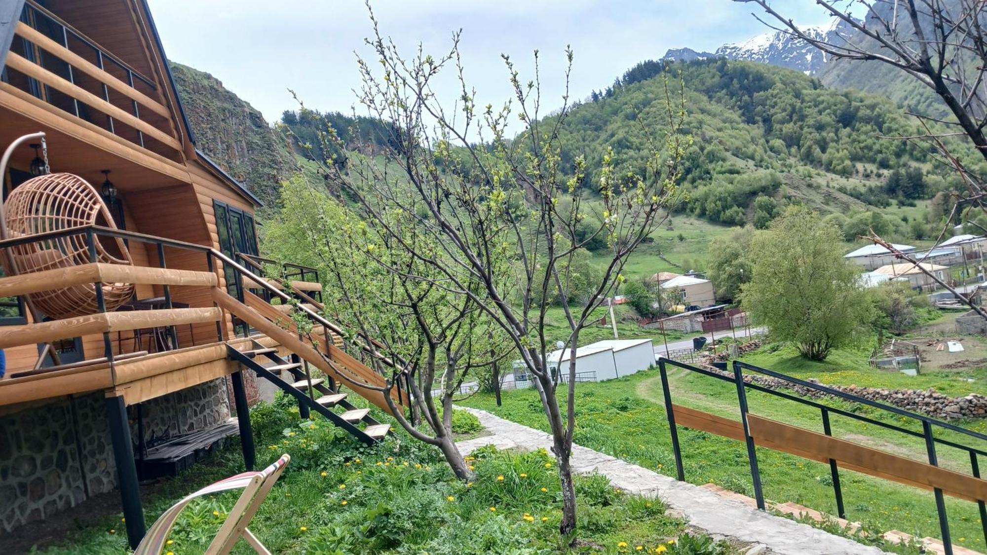 Donata Apartment *